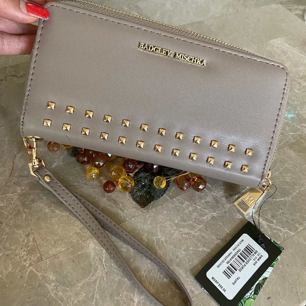 BADGLEY MISCHKA Phone Case Wallet